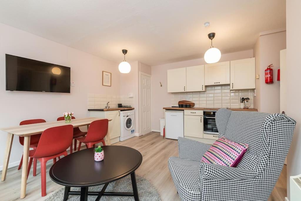 Fully Refurb Drogheda Apt5 2Nd Floor Bagian luar foto