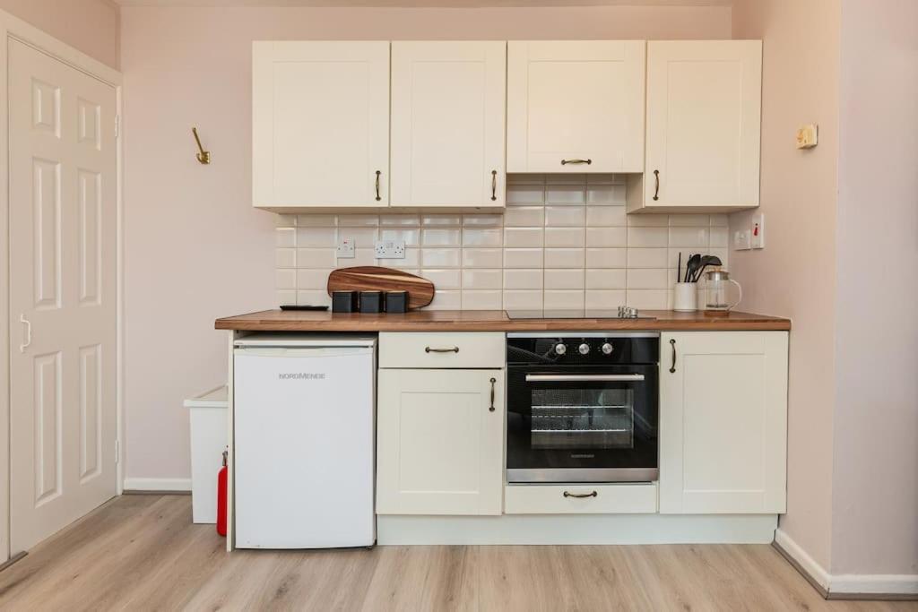 Fully Refurb Drogheda Apt5 2Nd Floor Bagian luar foto